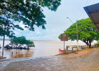Nível do Rio Doce recua a 3,90 metros e famílias começam a retornar para suas residências