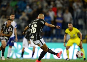 Corinthians desencanta no Paulistão ao vencer Santo André fora de casa