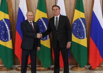 Presidente Jair Bolsonaro embarca nesta segunda-feira para a Rússia