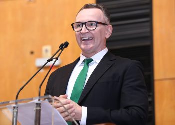 PEC de Majeski é aprovada e pedagogos poderão ter mais de um vínculo nas redes públicas