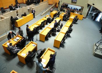 Nova cláusula barra 5 candidatos a deputado estadual
