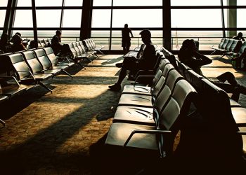 Passageira deve ser indenizada após atraso de cerca de 19 horas para chegar ao destino