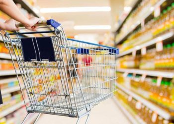 Pesquisa do Procon revela diferença de preços acima de 200% entre supermercados na capital capixaba
