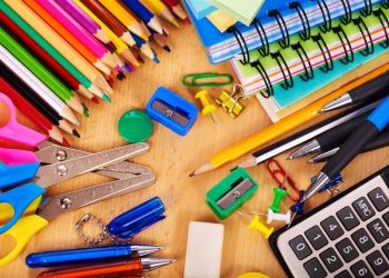 Pesquisa de preços de material escolar aponta diferença de até 73%