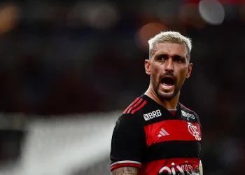 Flamengo goleia Boavista e se classifica para semifinais do Carioca