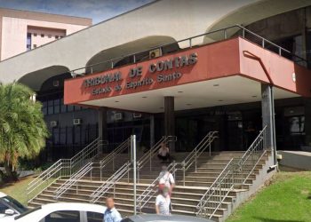 TCE-ES aponta que 10 prefeitos tendem a encerrar a gestão com gastos de pessoal acima do limite legal