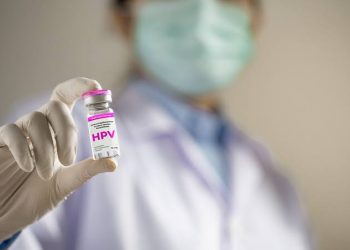 Março Lilás: no ES, maioria dos municípios atingiu meta de vacinação contra o HPV entre mulheres, mas população masculina ainda registra índices baixos
