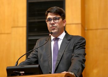 Davi Diniz é eleito para o Tribunal de Contas do ES