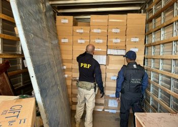 Operação conjunta realiza apreensão de carga de cigarros contrabandeados no ES