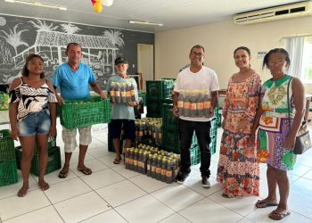 Apicultores de Conceição da Barra realizam primeira entrega de mel para programa de aquisição de alimentos do Governo Federal