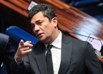 Defesa se manifesta contra cassação do mandato de Moro