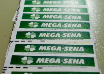 Mega-sena acumula e prêmio vai a R$ 17,5 milhões
