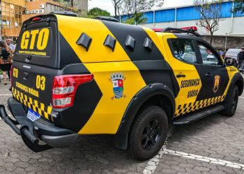 Guarda de Vitória interrompe trânsito para grávida em chegar ao hospital