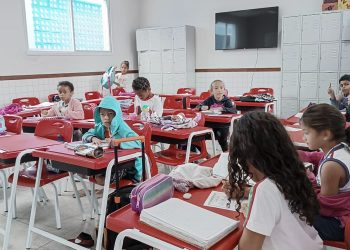 Montanha tem primeira escola com salas equipadas com smart tvs e ar condicionado