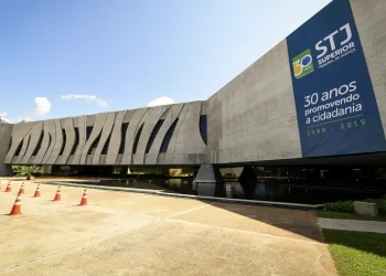 STJ autoriza faculdade a cobrar mensalidade maior de alunos calouros