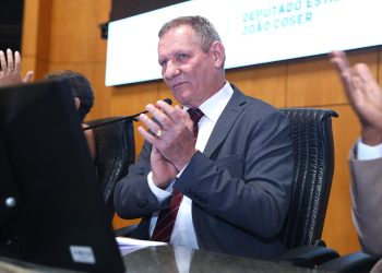 Lei de João Coser reconhece importância de turismólogos
