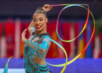 Geovanna Santos embarca para a Europa rumo à disputa da Copa do Mundo de Ginástica Rítmica