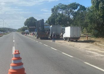 Blitz na Rodovia do Sol resulta em mais de R$ 100 mil em autuações