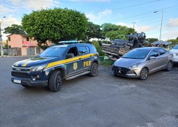 Carro de locadora furtado no ES é recuperado na Bahia
