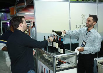 Mais antiga feira de vinhos do Brasil, ExpoVinhos Vitória acontece nesta semana