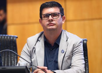 Mesa Diretora convoca suplente de deputado no ES