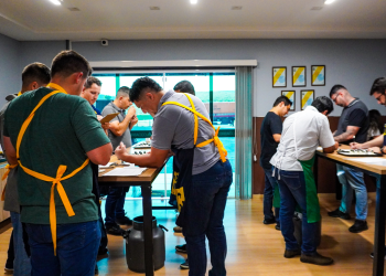 Cooabriel sedia capacitação inédita em degustação e classificação de café com certificação internacional
