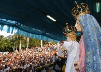 Contarato apresenta projeto para tornar Festa da Penha patrimônio cultural do Brasil