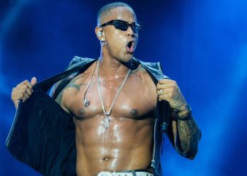 Show de Léo Santana em Conceição da Barra custará mais de meio milhão à prefeitura