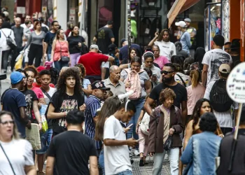 Serasa: mais de 73 milhões de pessoas estavam endividadas no país