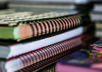 Lei de Gandini proíbe cobrança de material escolar de uso coletivo