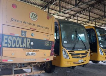 ÔNIBUS QUEBRADOS: Nova Venécia busca alternativa para transporte escolar até início das aulas