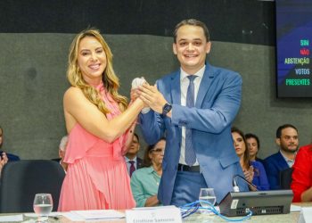 Pazolini destaca conquistas e desafios em posse cheia de emoção