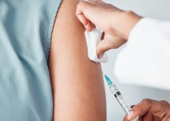 Sete motivos para começar 2025 com a vacinação em dia