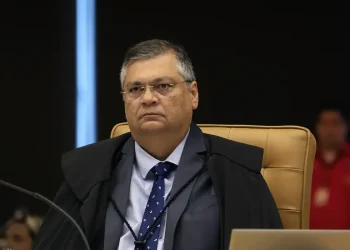 Dino manda CGU auditar R$ 469 milhões de emendas sem plano de trabalho