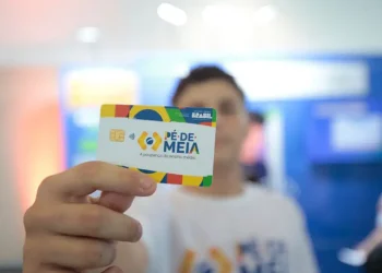 TCU decide liberar pagamentos do programa Pé-de-Meia