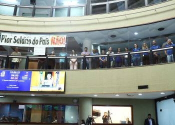 Deputados cobram solução para demandas da Polícia Científica