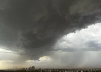 Defesa Civil emite aviso de vendaval, tempestade e granizo no sul ES