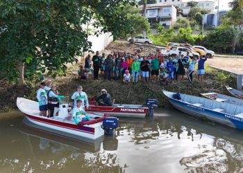 Prefeitura realiza mutirão para limpar margens do Rio Cricaré em Nova Venécia