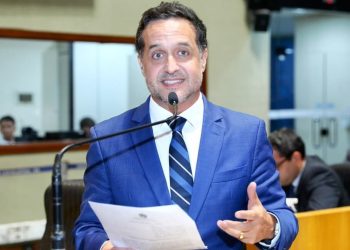 Gandini é reeleito à presidência da Comissão de Meio Ambiente e propõe limite mais rígido para pó preto