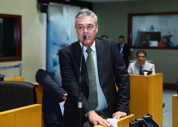 Lei de autoria de Toninho da Emater que institui o Dia da Emancipação Política de Pinheiros é sancionada