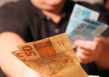 Constrangimento e ameaça em cobrança na mira da Ales