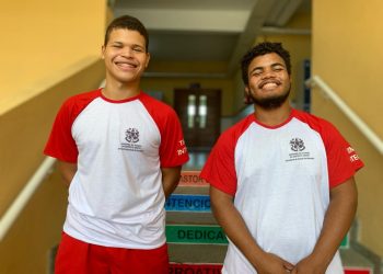 Deputado quer garantir por lei distribuição de uniformes gratuitos aos estudantes