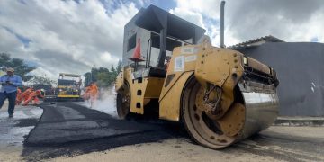 Recapeamento da Arlindo Fávaro marca início de ampla revitalização viária em Pinheiros