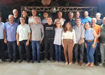 Prefeitos e lideranças declaram apoio à Ricardo Ferraço em Montanha