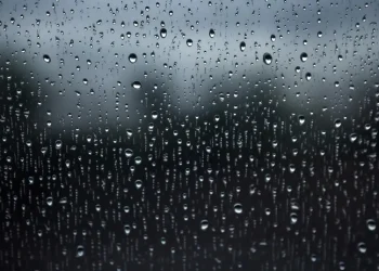 Defesa Civil alerta para possibilidade de pancadas de chuva e tempestades isoladas em parte do ES
