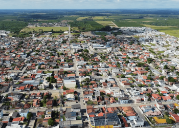Programa “Regulariza Jaguaré” realiza entrega de escrituras de imóveis para famílias