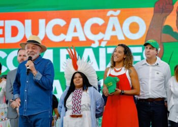 Lula mantém disposição para o diálogo, mas critica recusa de Trump