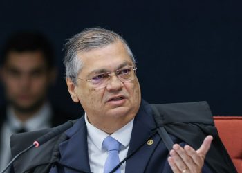 Dino manda PF investigar emendas parlamentares que somam R$ 694 mi
