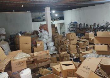 Polícia fecha laboratório clandestino e apreende 500 quilos de produtos em Itapemirim
