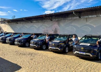 Prefeitura de Baixo Guandu entrega 10 novos carros para reforçar o trabalho na Saúde